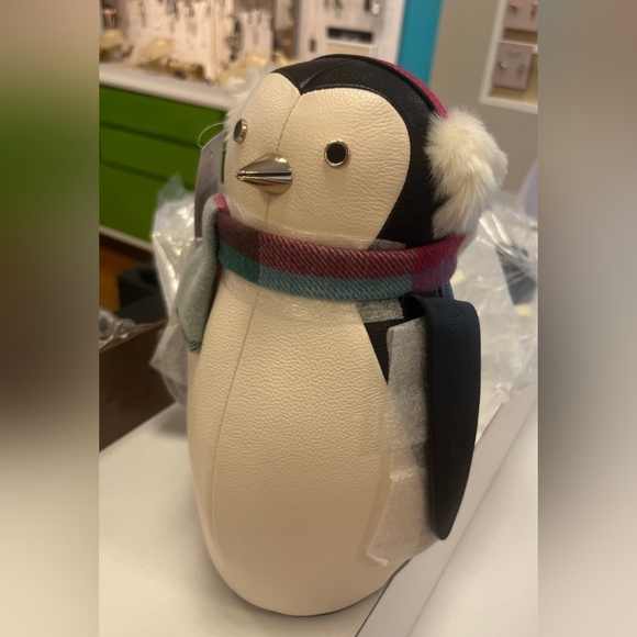 Kate Spade NWT Morty Penguin Crossbody Leather Bag - Picture 2 of 5